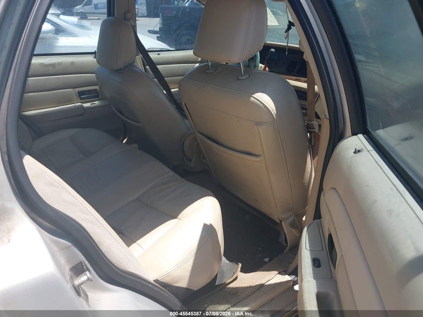 2008 FORD CROWN VICTORIA auction photo 8