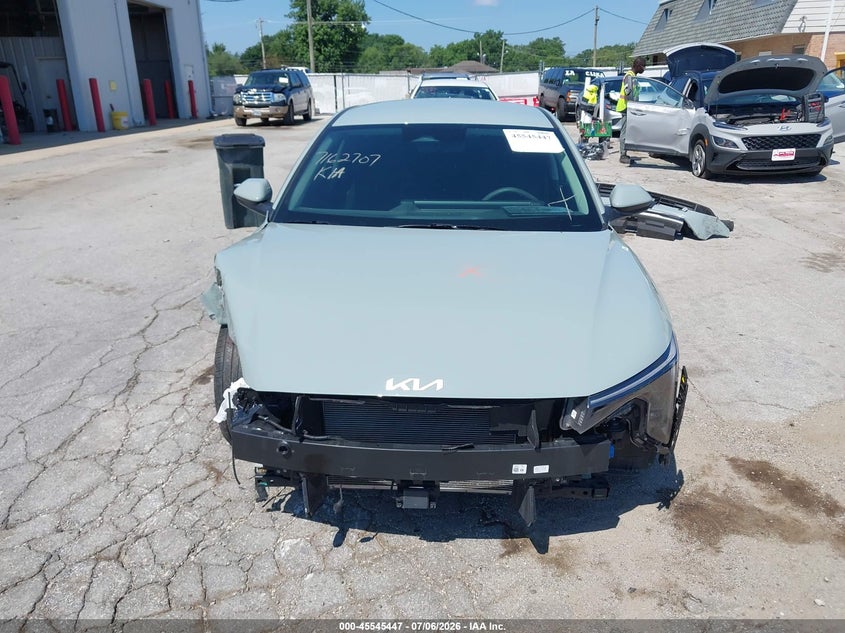 2026 KIA K4 SEDAN 2.0L I-4 DOHC, VVT, 147HP