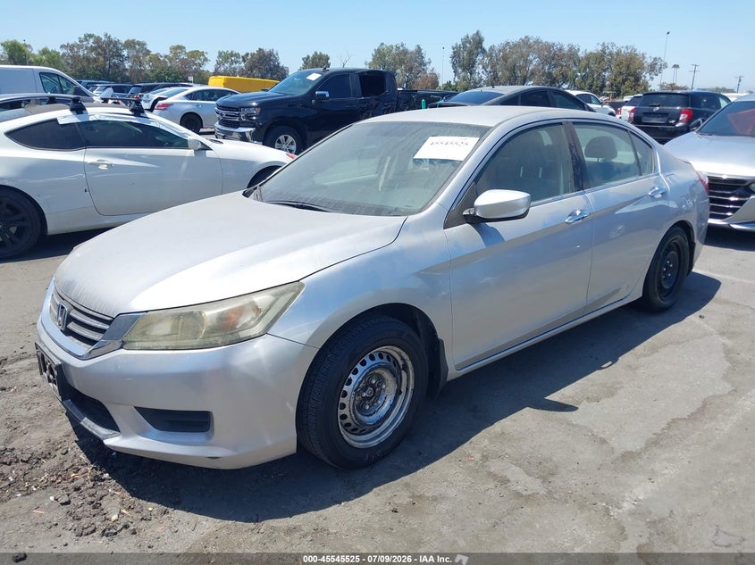2015 Honda Accord, Right Side, IAAI, VIN 1HGCR2F33FA155131 — photo 2