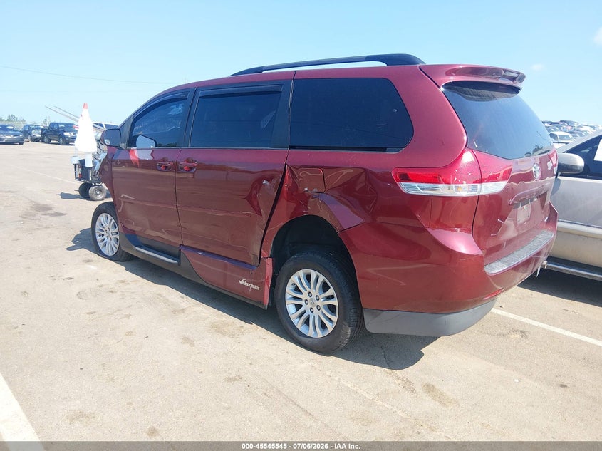 Vin: 5tdyk3dc5es455935, lot: 46043814, toyota sienna xle v6 8 passenger 20143