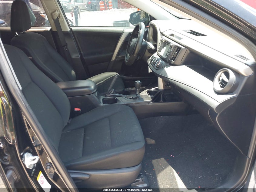 2017 TOYOTA RAV4 auction photo 5