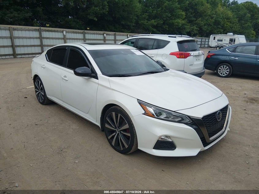 2020 Nissan Altima