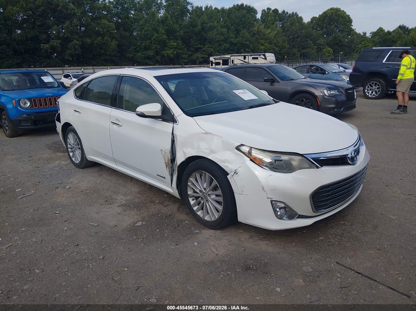 2013 Toyota Avalon Hybrid
