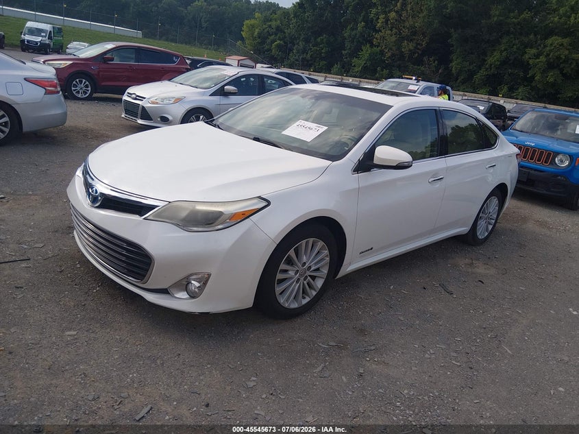 2013 TOYOTA AVALON HYBRID auction photo 2