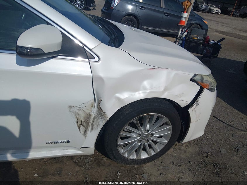 2013 TOYOTA AVALON HYBRID auction photo 6