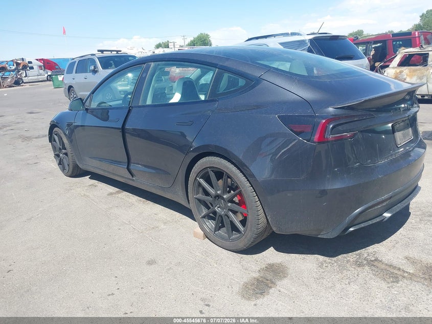 Vin: 5yj3e1et1rf870166, lot: 46043945, tesla model 3 performance all-wheel drive 20243