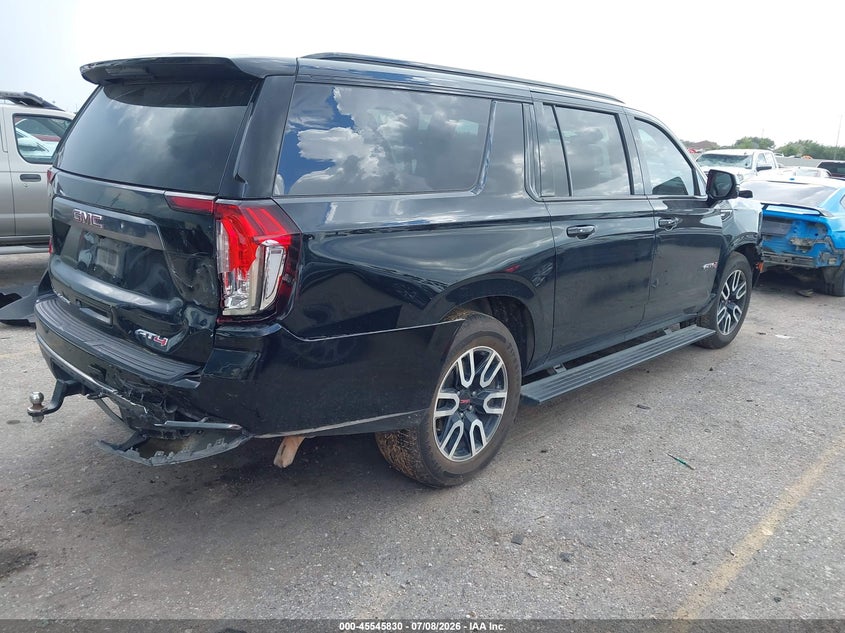 2024 GMC YUKON XL auction photo 4