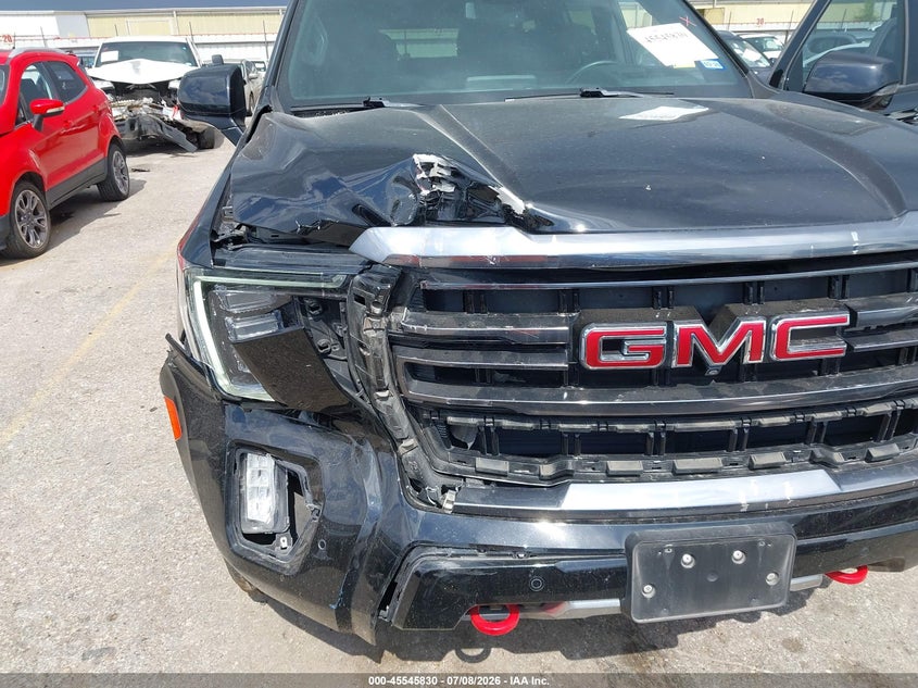 2024 GMC YUKON XL auction photo 6