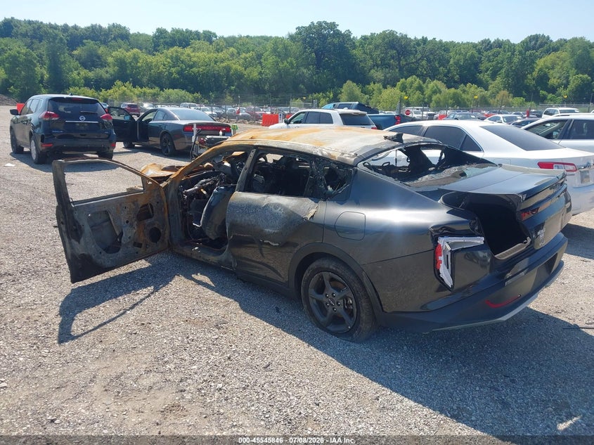 Vin: 3kpft4de7se212354, lot: 46044115, kia k4 lxs 20253