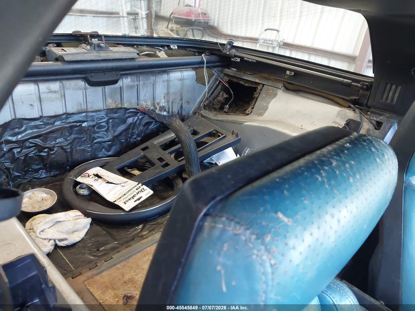 1986 CHEVROLET CORVETTE auction photo 8