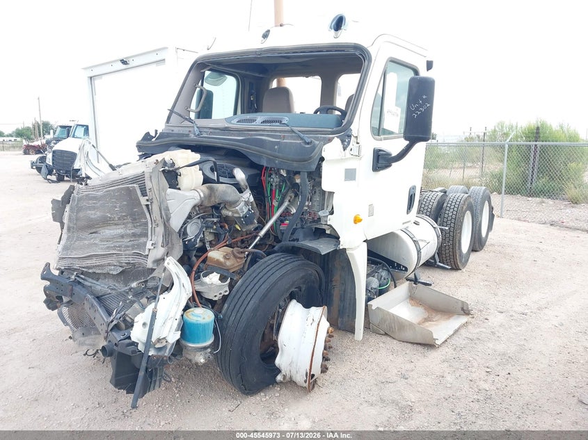 1FUJGEDR4BSAV3180 2011 Freightliner Cascadia 125 photo 1