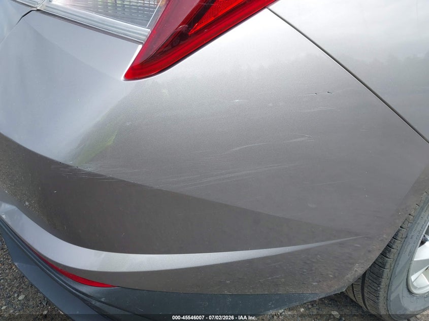 2023 HYUNDAI ELANTRA auction photo 6
