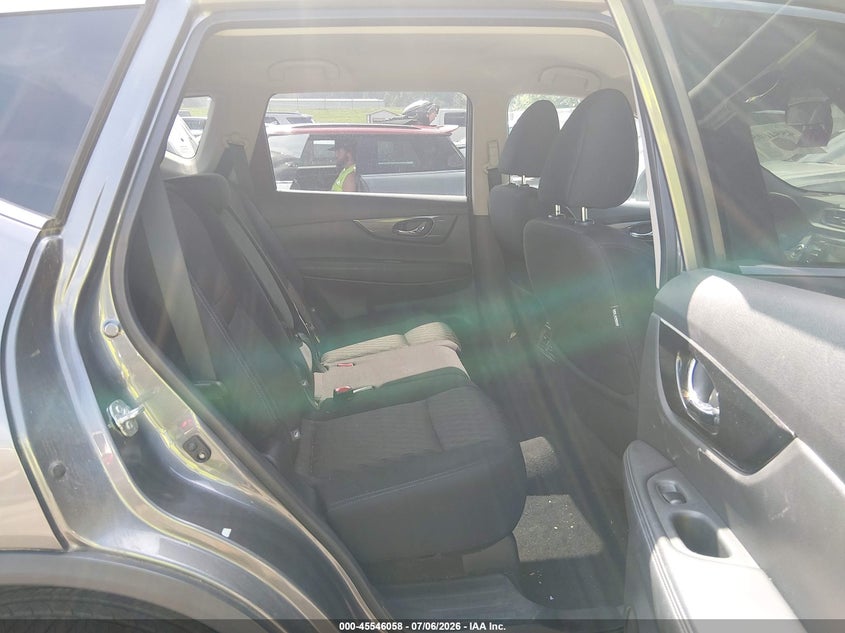 2017 NISSAN ROGUE auction photo 8