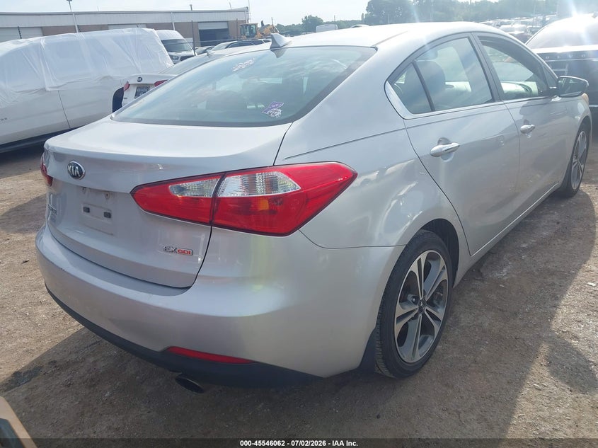 2016 KIA FORTE auction photo 4