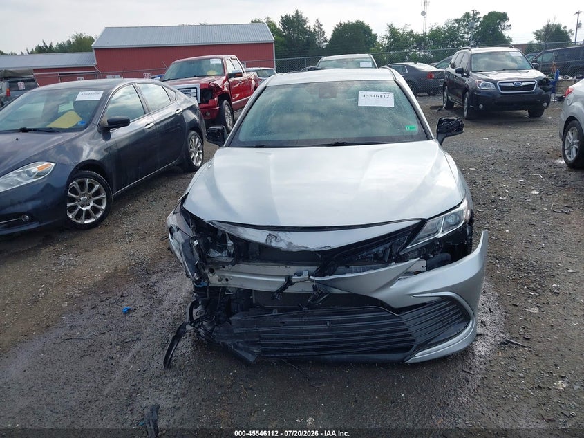 TOYOTA CAMRY - zdjęcie 12