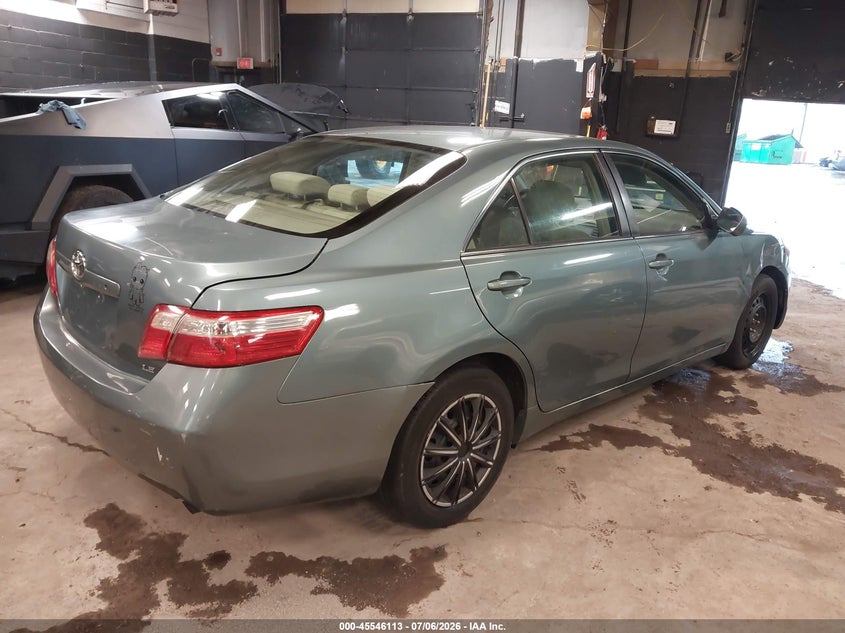 2009 TOYOTA CAMRY auction photo 4