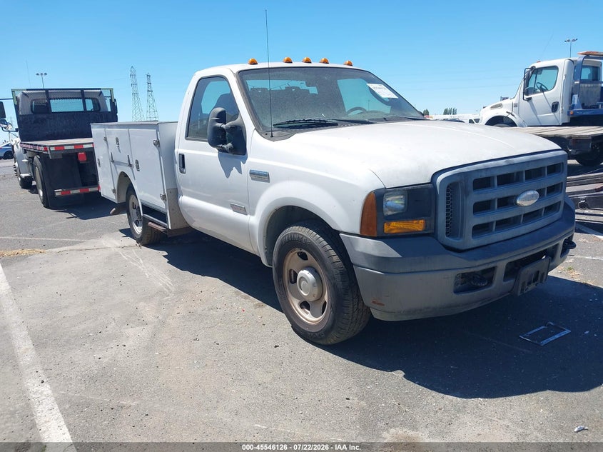 2007 FORD F-350 CHASSIS — zdjęcie z aukcji