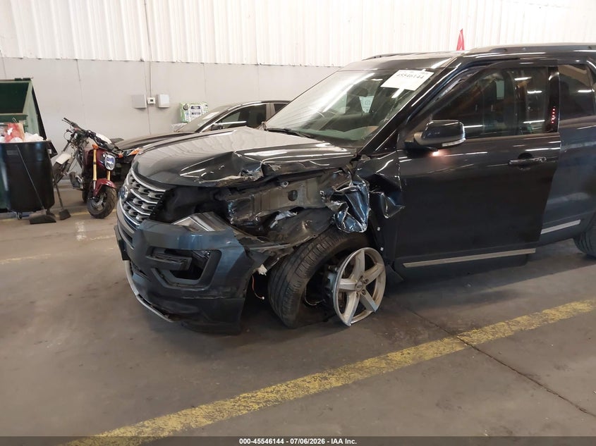 2017 FORD EXPLORER auction photo 6