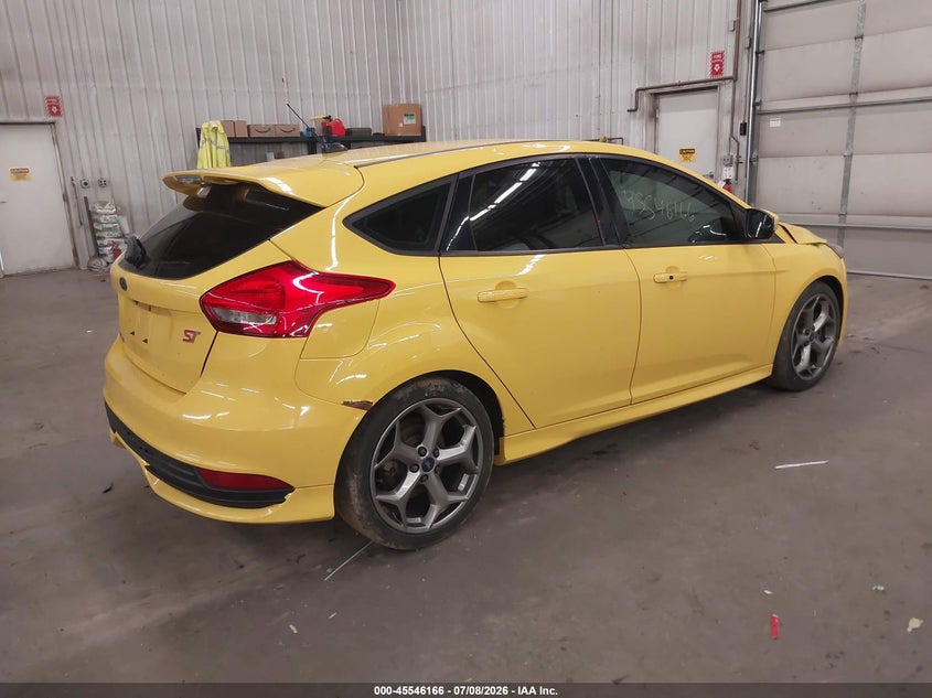 Vin: 1fadp3l94hl219309, lot: 46044436, ford focus st 20174