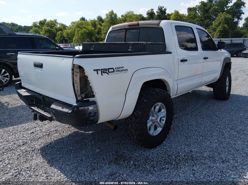2013 TOYOTA TACOMA auction photo 4