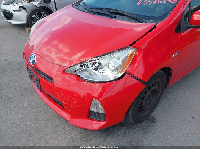 2013 Toyota Prius C One VIN: JTDKDTB32D1038772 Lot: 45546248
