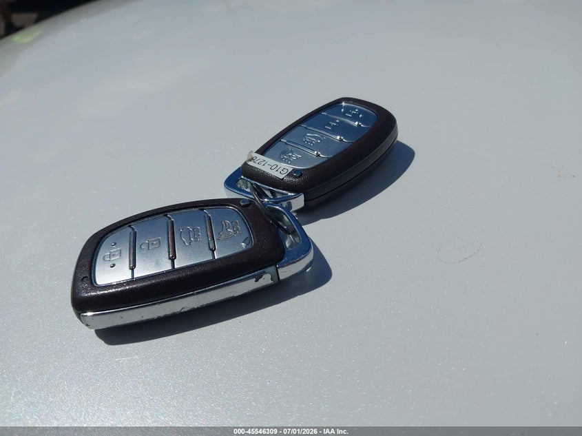 2018 Hyundai Sonata Hybrid Se VIN: KMHE24L37JA083494 Lot: 45546309