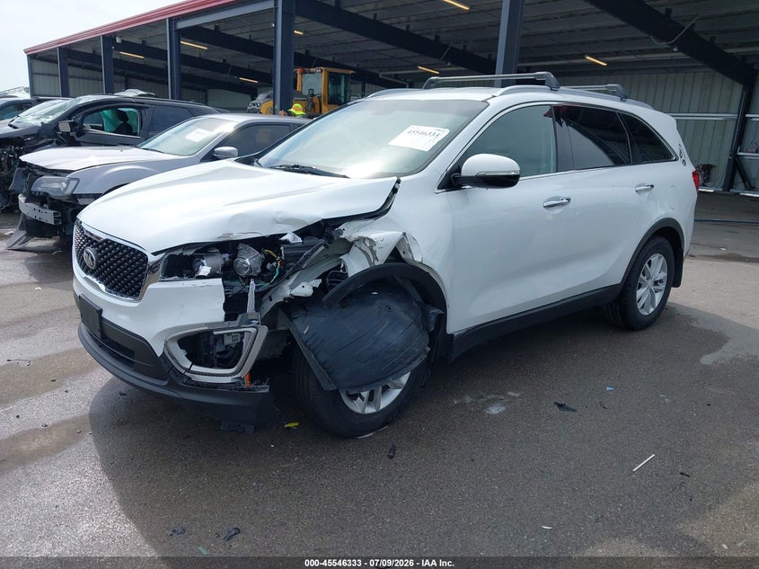 2016 Kia Sorento, Left Side, IAAI, VIN 5XYPG4A33GG031712 — photo 2