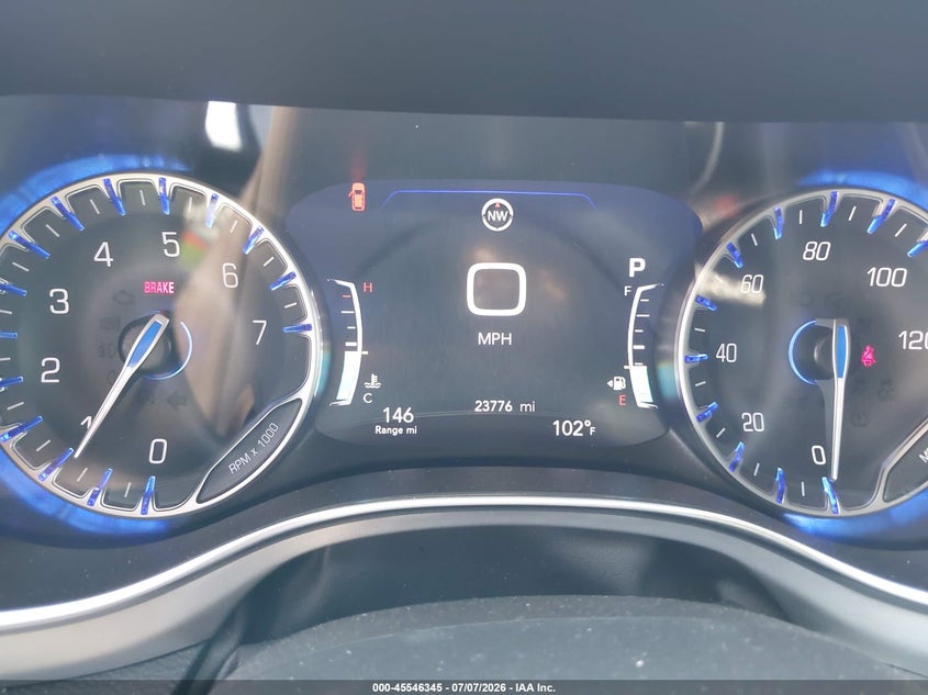 2025 CHRYSLER PACIFICA auction photo 7