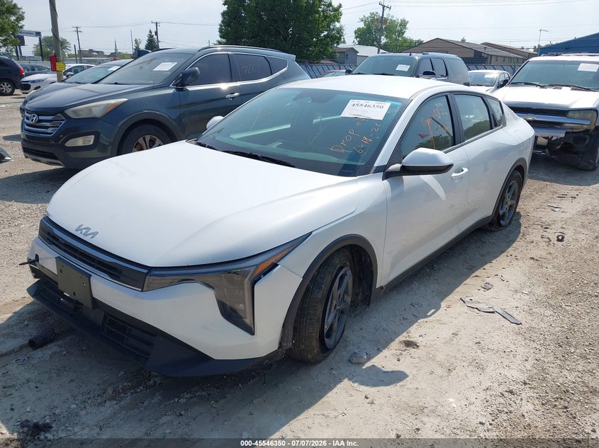 Vin: 3kpfu4de5se123430, lot: 46044619, kia k4 ex 20252