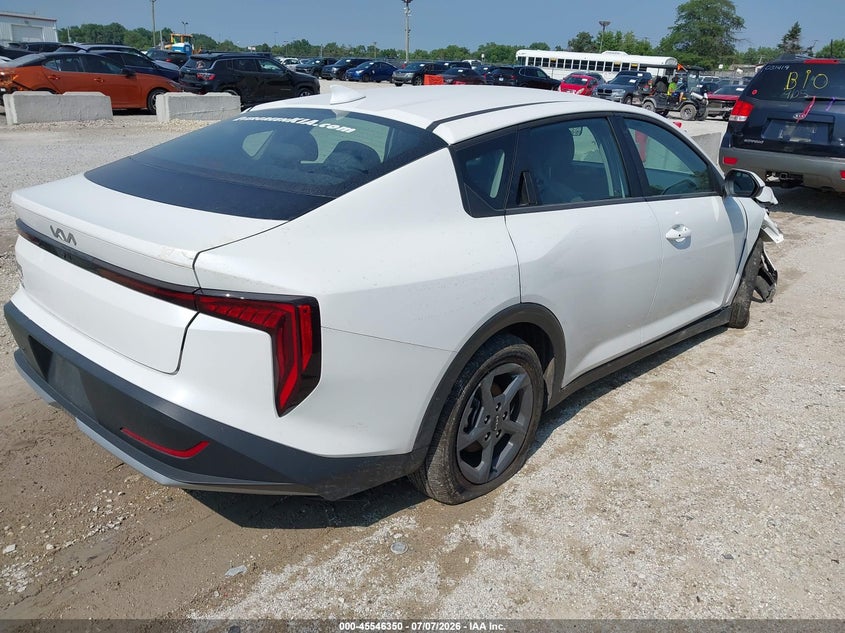 Vin: 3kpfu4de5se123430, lot: 46044619, kia k4 ex 20254