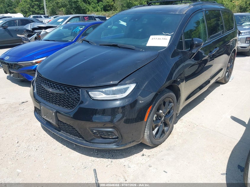 2025 CHRYSLER PACIFICA auction photo 2