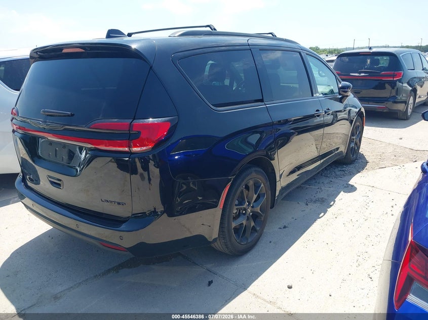 2025 CHRYSLER PACIFICA auction photo 4