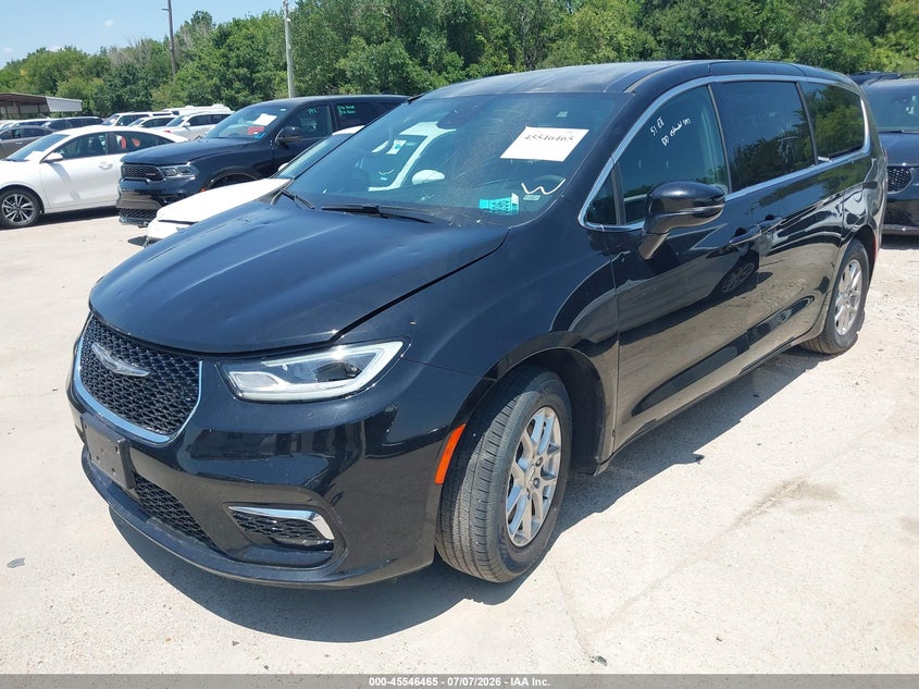 2025 CHRYSLER PACIFICA auction photo 2