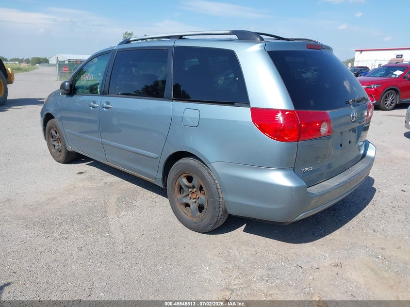 AtlanticExpress - Toyota Sienna