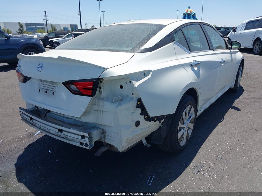 AtlanticExpress - Nissan Altima