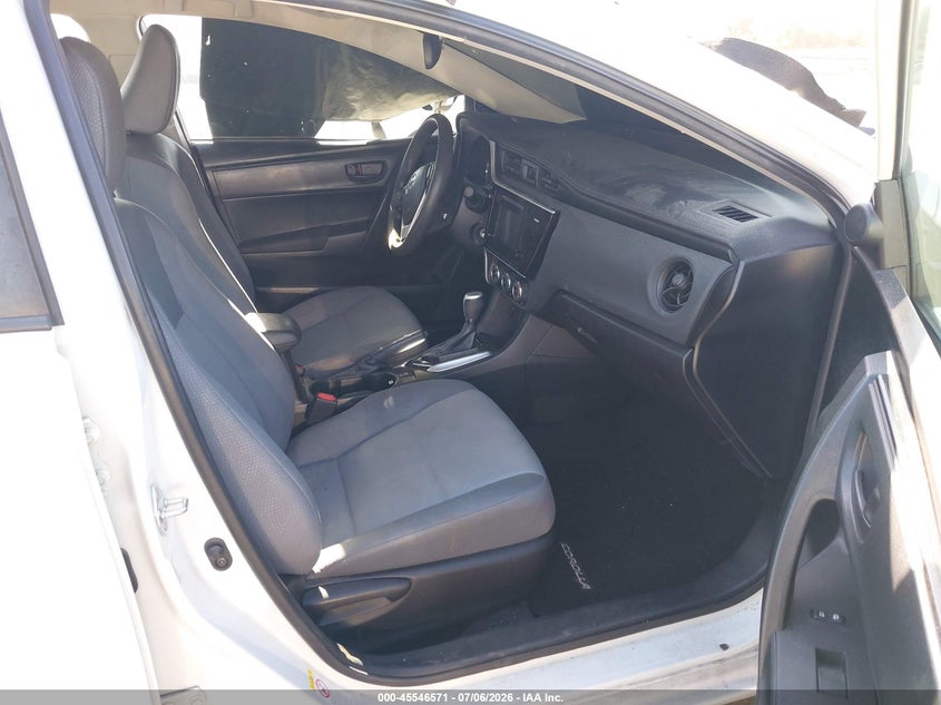 2017 TOYOTA COROLLA auction photo 5
