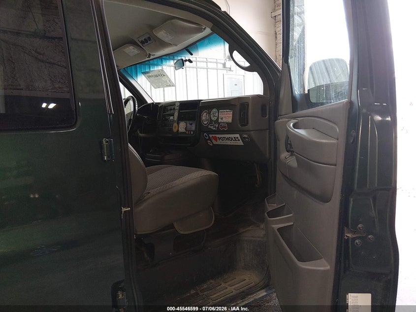 AtlanticExpress - Chevrolet Express 2500