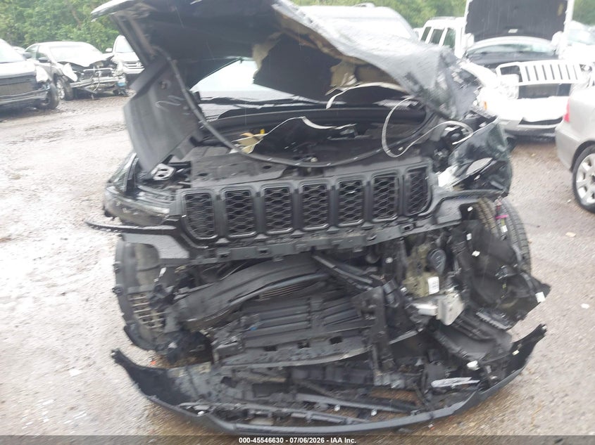 2025 JEEP GRAND CHEROKEE auction photo 6