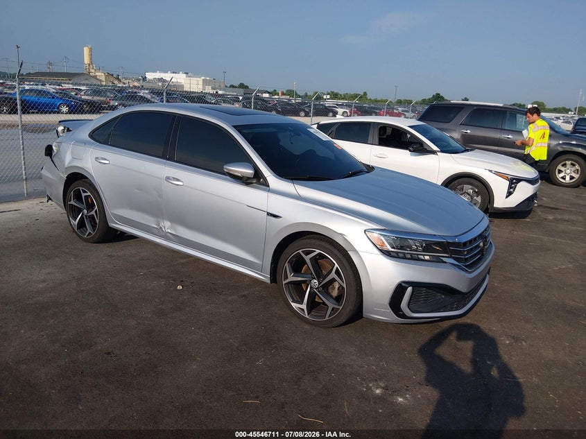 2020 VOLKSWAGEN PASSAT auction photo 1
