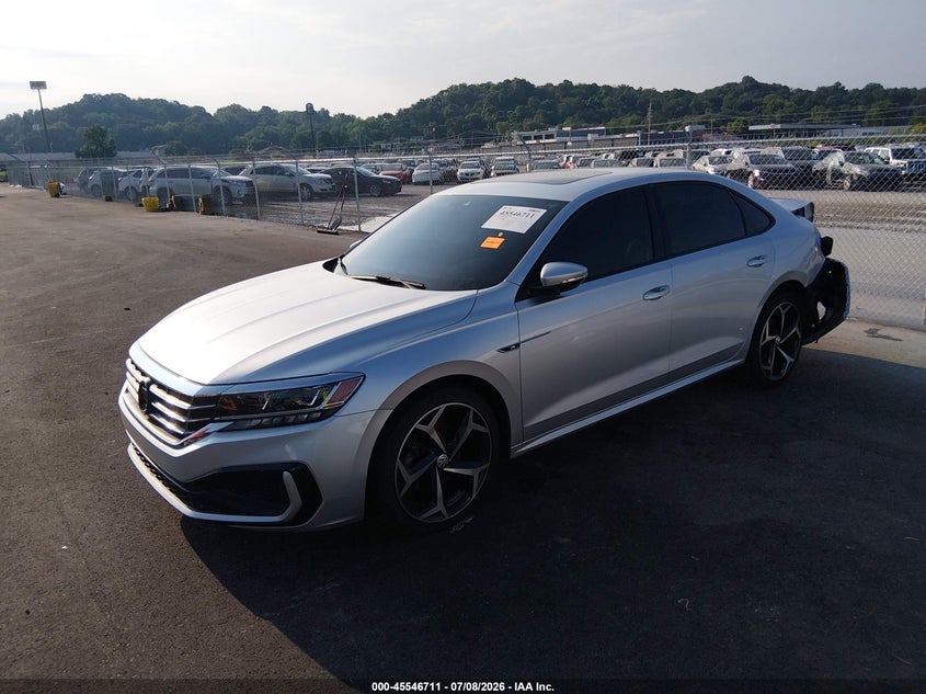 2020 VOLKSWAGEN PASSAT auction photo 2