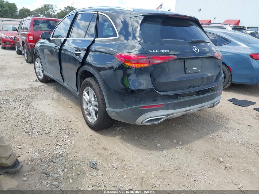MERCEDES-BENZ GLC 300 - zdjęcie 3