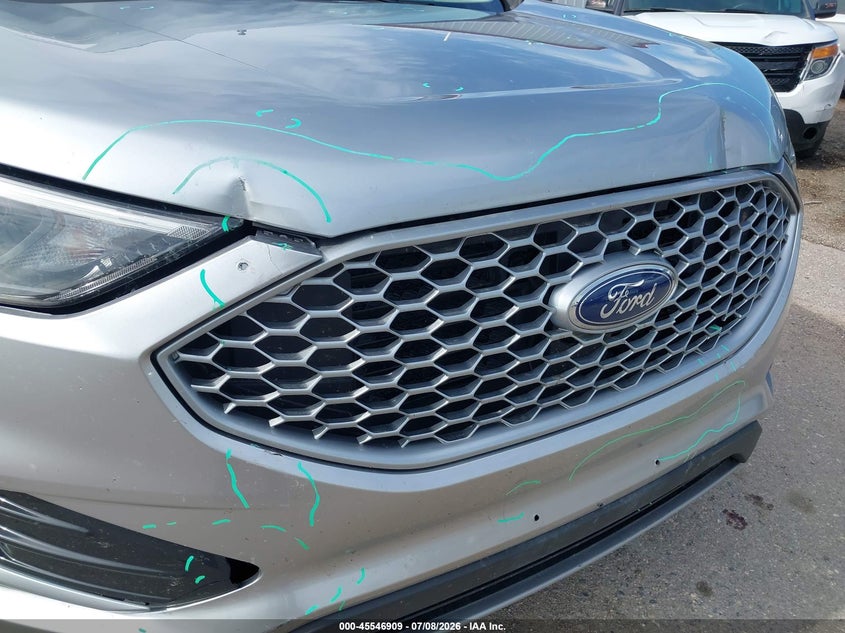 Фото 17 - FORD EDGE