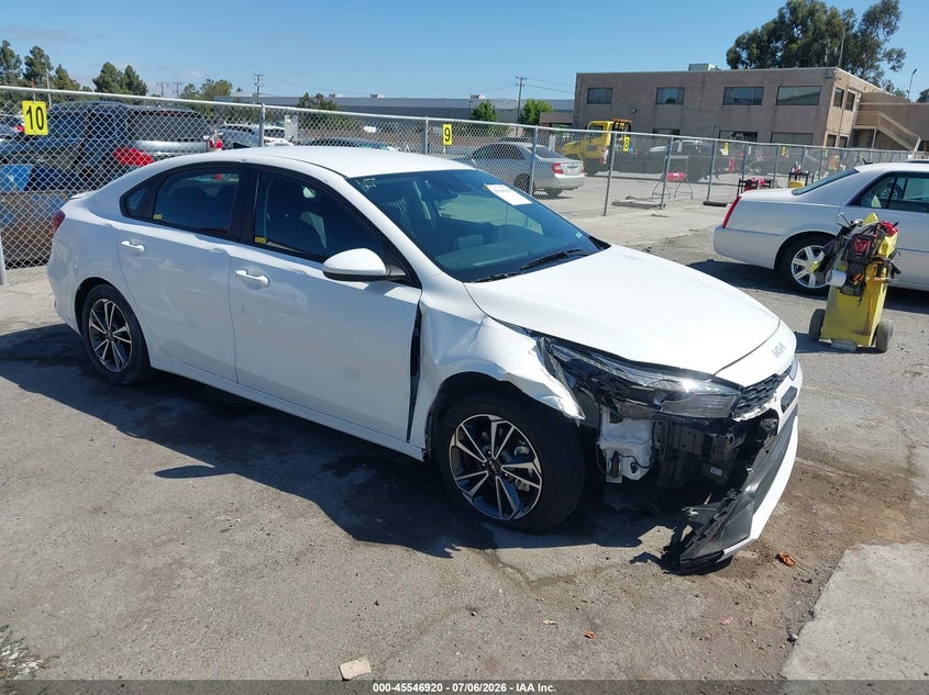 2022 Kia Forte Lxs
