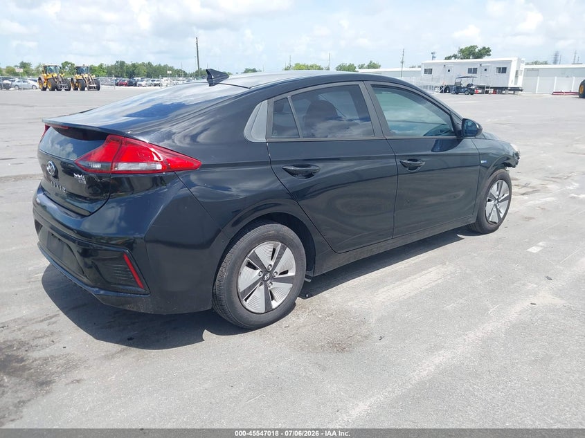 2017 HYUNDAI IONIQ HYBRID auction photo 4