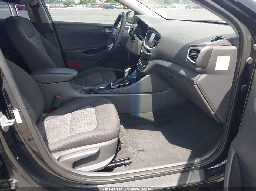 2017 HYUNDAI IONIQ HYBRID auction photo 5