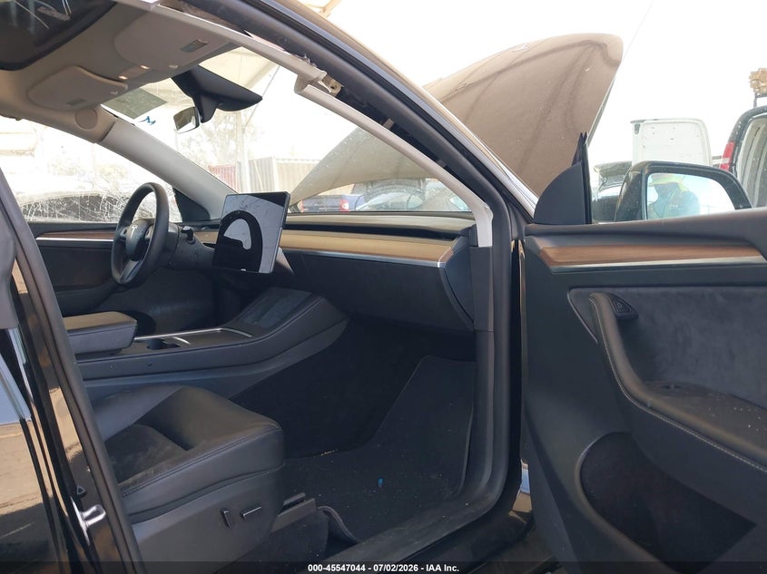 AtlanticExpress - Tesla Model Y