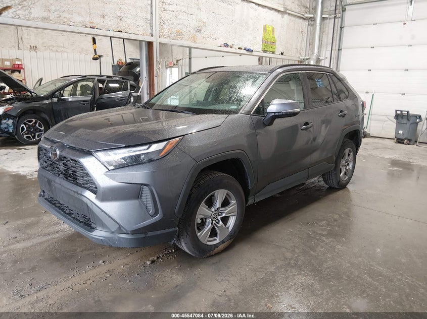 2024 Toyota RAV 4, Rear, IAAI, VIN 2T3P1RFV2RW445657 — photo 2
