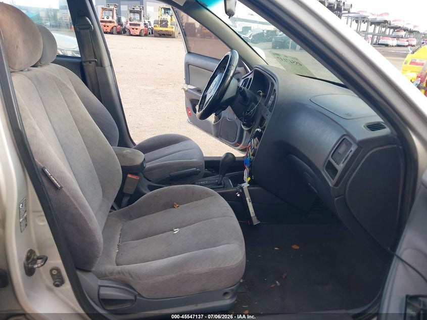 2005 HYUNDAI ELANTRA auction photo 5