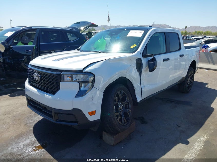 2025 Ford Maverick, Left Front, IAAI, VIN 3FTTW8JA7SRB34413 — photo 2