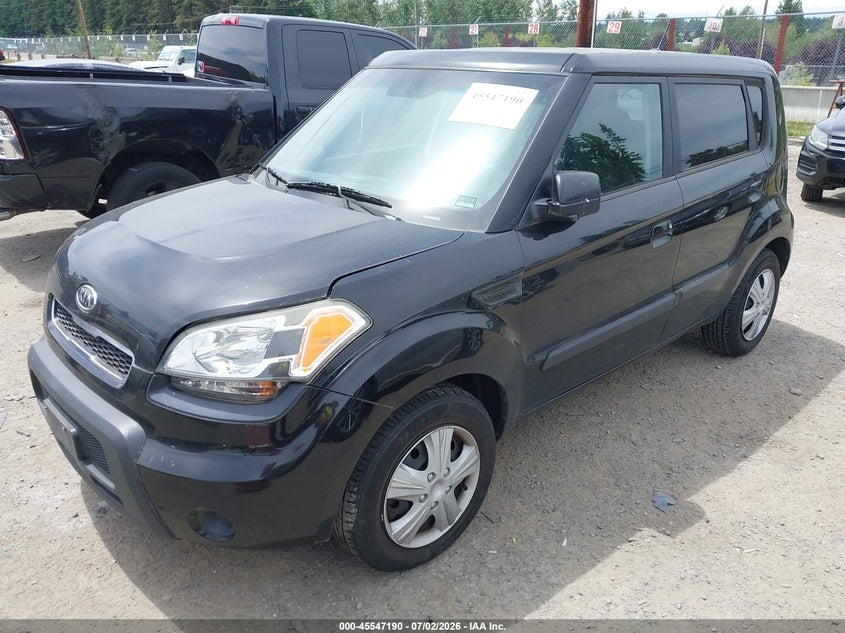 2010 Kia Soul + KNDJT2A29A7125675 photo 1